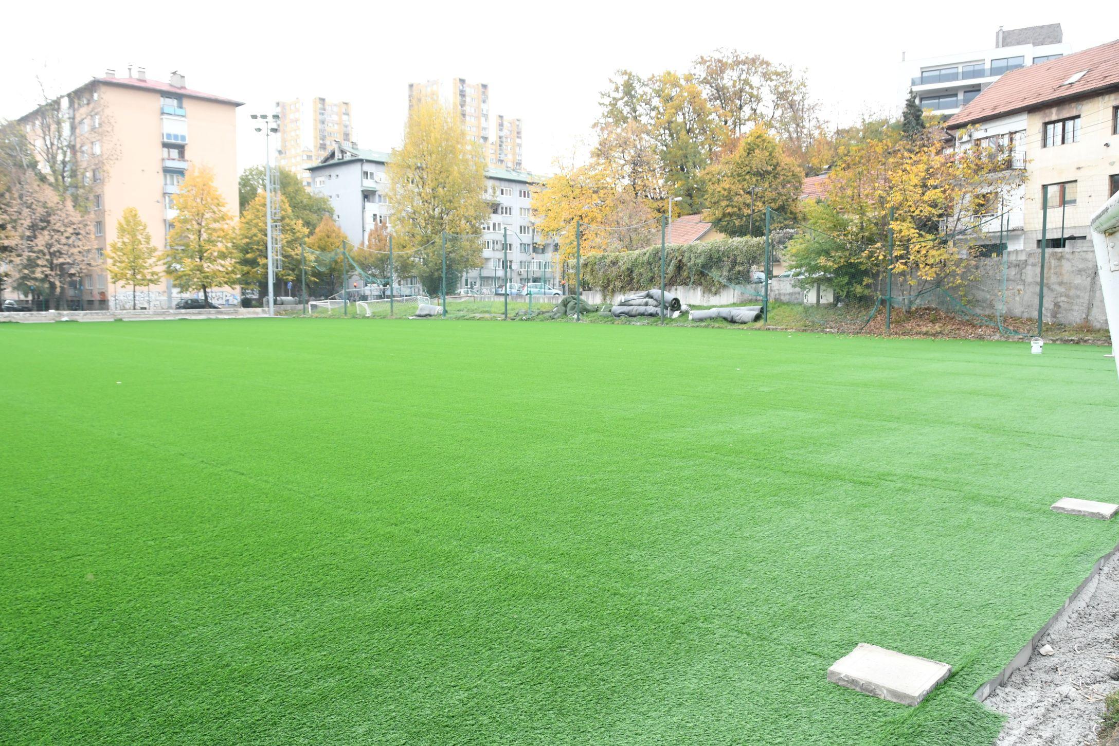 Pomoćni teren stadiona Grbavica, koji je koštao 700.000 KM, uskoro u novom ruhu