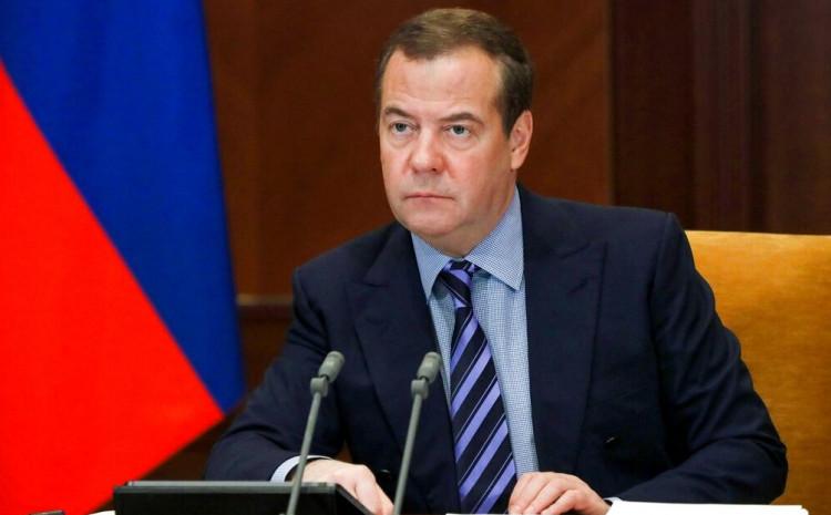 Medvedev: Zelenski odbija mirovne pregovore "iz straha da će biti ubijen"