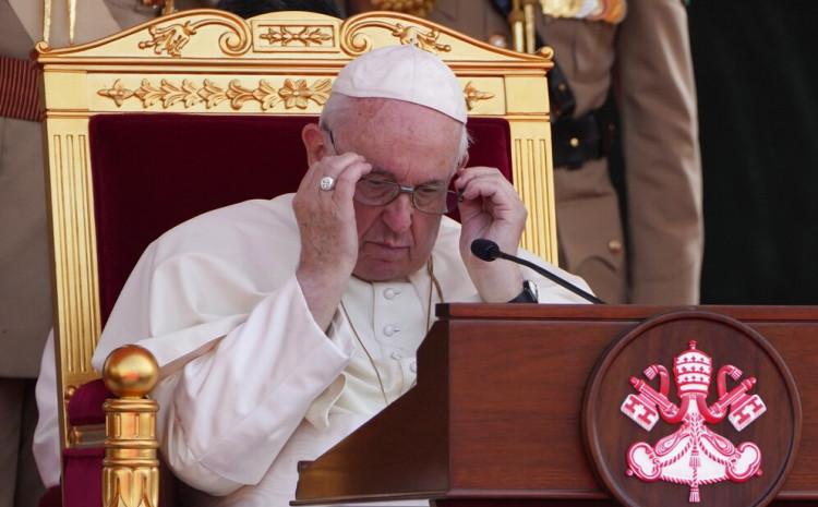 Papa Franjo: Razmišljajmo o izmučenoj Ukrajini - Avaz