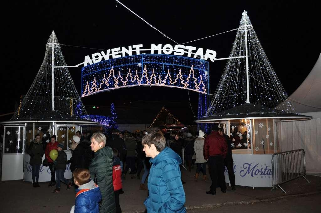 Večeras će se upaliti prva Adventska svijeća u Mostaru - Avaz