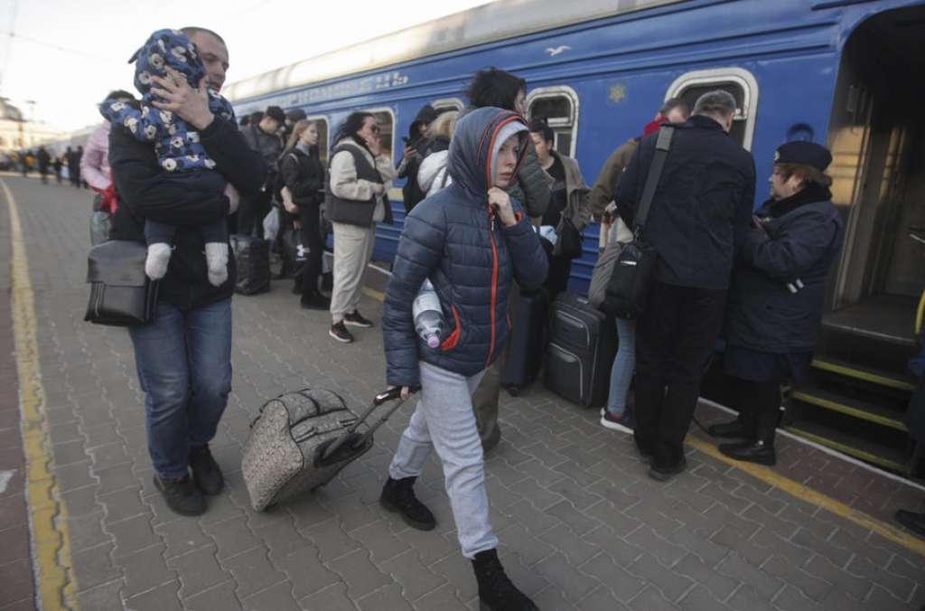 Zima otežala život stanovnicima Bahmuta