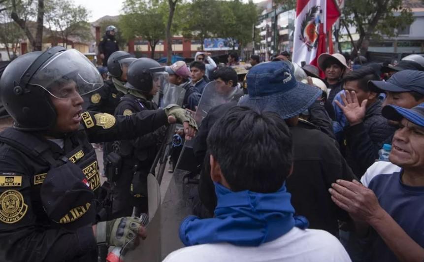 Protesti u Peruu - Avaz