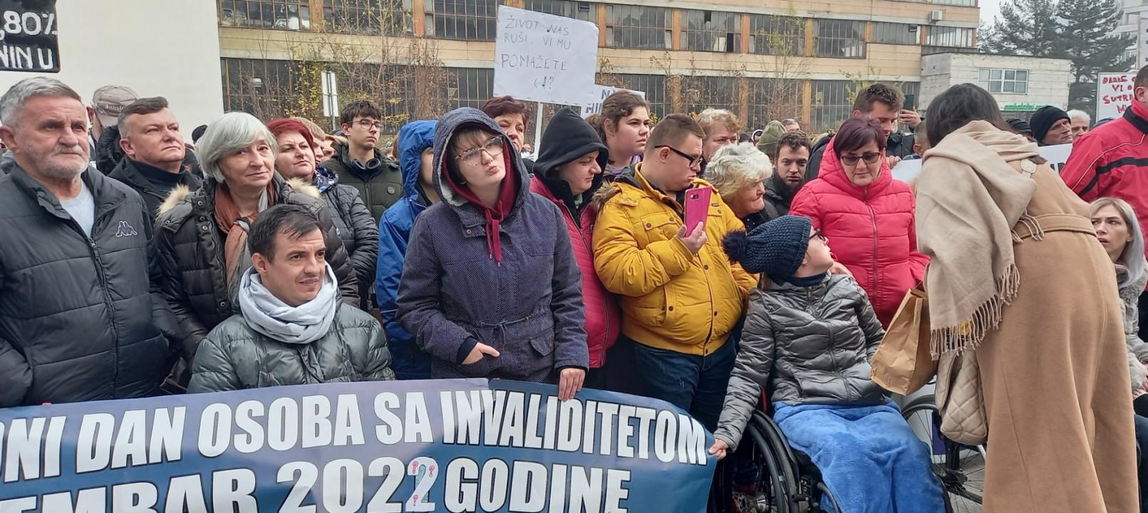 Osobe sa invaliditetom ogorčene zbog Vlade FBiH: Spremni smo i na radikalizaciju protesta