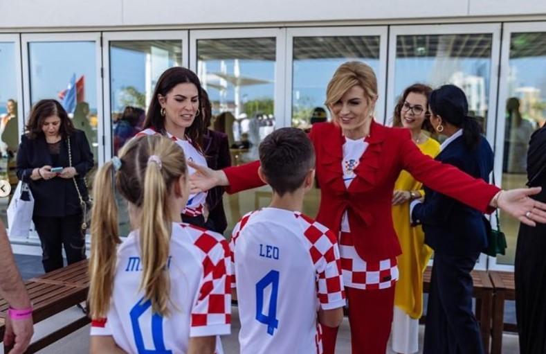 Kolinda Grabar-Kitarović objavila fotografije sa djecom Ivana Perišića