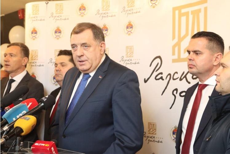 Dodik: Dan Republike će se slaviti, da li ga podržavaju turisti poput Šmita me ne zanima