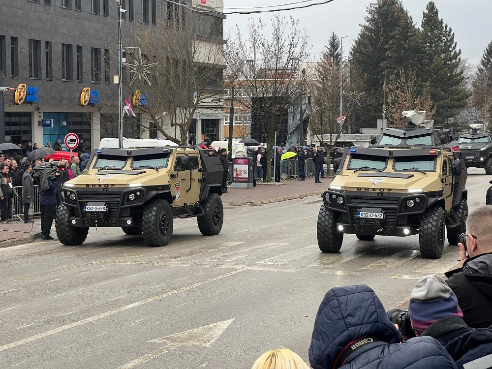 Oklopna vozila u Istočnom Sarajevu - Avaz