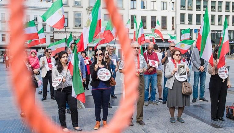 U Iranu na smrt osuđena još trojica demonstranata