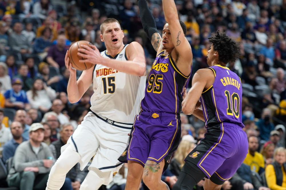 Jokić nastavio s nevjerovatnim partijama, Denver razbio oslabljene Lejkerse