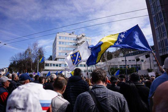 Protesti ispred zgrade OHR-a - Avaz