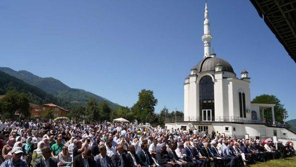 Šehidska džamija - Avaz