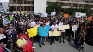 Protesti osoba s invaliditetom - Izmijeniti nacrt zakona posvećen toj populaciji