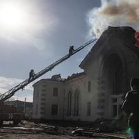 U ruskom napadu na Kostjantinovku uništena željeznička stanica