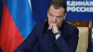 Medvedev: Vojne vježbe NATO-a opasno igranje sa vatrom
