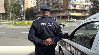 Policajka iz Gradačca prijetila kolegi s kojim je bila u vezi da će ga ubiti, oduzeli joj pištolj