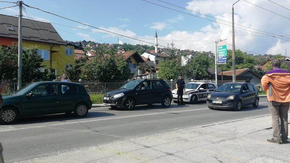 Policija na terenu  - Avaz