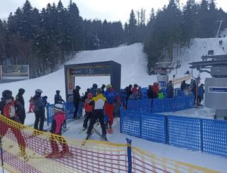 Snježna idila na Bjelašnici: Velike gužve za parking i na ski liftovima