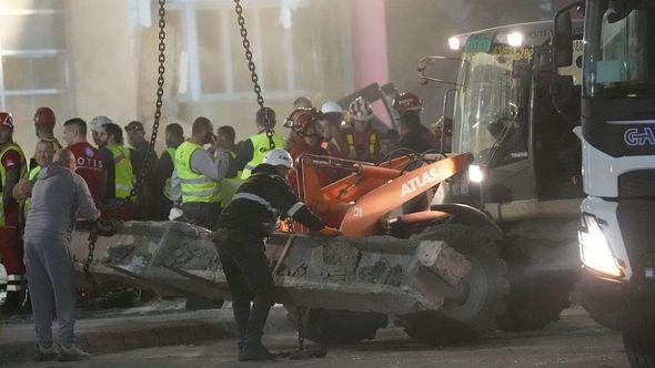 Pala nadtrešnica na Željezničkoj stanici - Avaz