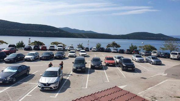 Neum 1. oktobra - Avaz