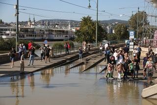 Stanje pripravnosti u Budimešti nakon što je pogodio vrhunac plavnog talasa