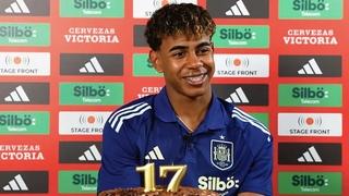Španska nogometna senzacija Jamal danas slavi 17. rođendan: Otkrio šta je majci rekao