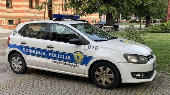 Policija na terenu  - Avaz