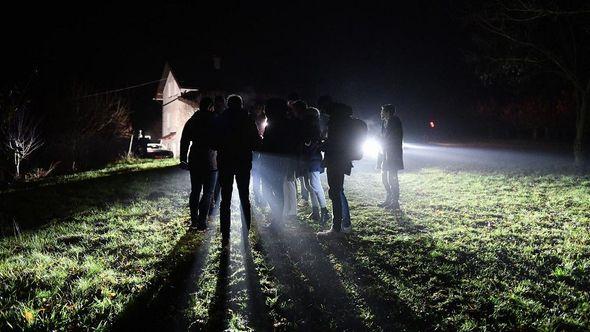 Tijela dvoje djece pronađena u dvorištu porodične kuće - Avaz