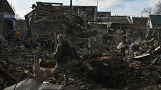 U ruskim napadima projektilima i dronovima na Ukrajinu izazvane štete i ranjeno nekoliko ljudi