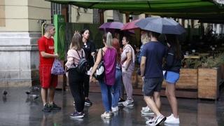 U većini države se očekuju lokalni pljuskovi, u drugom dijelu dana smanjenje naoblake