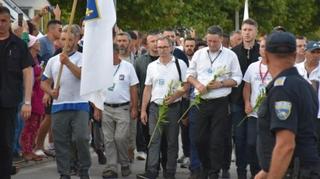 Učesnici "Marša mira" stigli u Potočare: Trodnevnim pješačenjem odali počast žrtvama genocida