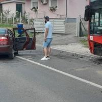 Stravična nesreća kod Kalesije: Poginula jedna osoba, saobraćaj obustavljen