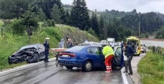 Pet osoba povrijeđeno u sudaru kod Bijambara: Saobraćaj je potpuno obustavljen