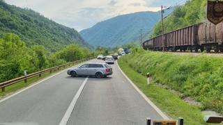 Izvještaj BIHAMK-a: Zbog saobraćajne nesreće kod Lašve obustavljen saobraćaj