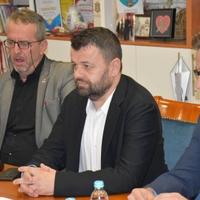 Hurtić: Osumnjičeni za napad na  Memiševiće je prošao ljekarski pregled, a sad se neko "vadi" na epilepsiju