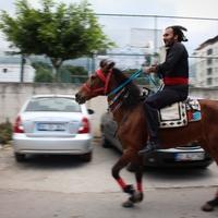 Turčin na glasačko mjesto došao na konju