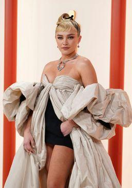 Florence Pugh - Avaz