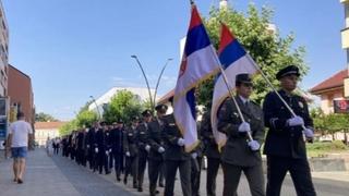 Vojska Srbije nam je ušla "sazad": Kako je defile pokazao svu nesposobnost, neorganiziranost i rasutost vlasti