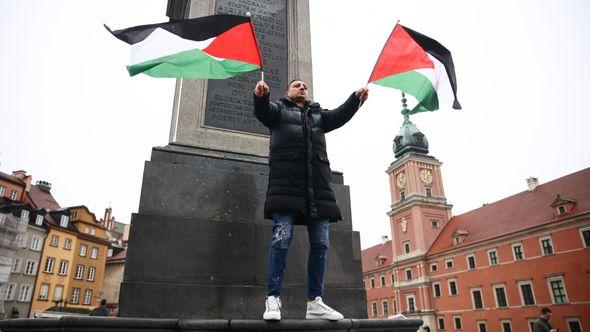 Stotine demonstranata u Varšavi na skupu podrške Palestini - Avaz