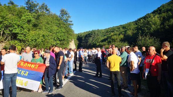 Protest podrške Dodiku - Avaz