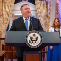 Bivši američki državni sekretar Pompeo plesao s izraelskim vojnicima 