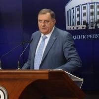 Dodik prozvao opoziciju iz RS: "A da se učlanite u SDA, bit će vam lakše"