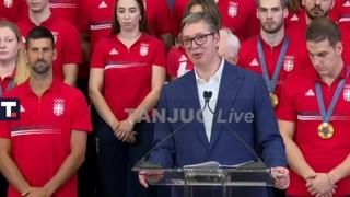 Vučić dočekao olimpijce Srbije, našalio se s Đokovićem, pa poručio: "De facto" smo pobijedili SAD u košarci