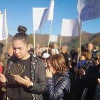 Učenjem Fatihe okončan protest u Donjoj Jablanici: "Poplave su prošle, vi nas potapate", "više ne molimo, sada zahtijevamo"