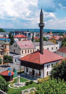 Čaršijska džamija u Bosanskoj Dubici  - Avaz