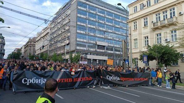 Sa protesta u Beogradu - Avaz