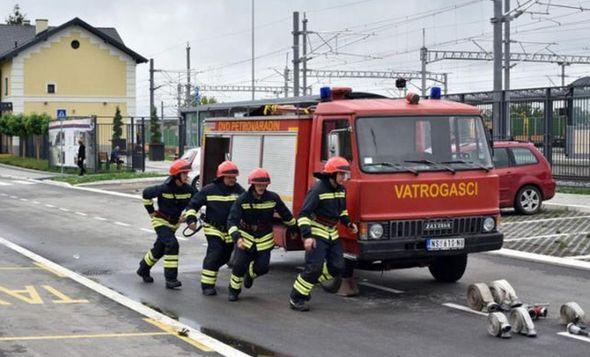 Vatrogasci su na lice mjesta stigli za četiri minute - Avaz