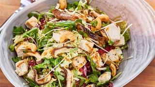 Pileća salata za sve ljubitelje lagane, ljetne hrane: Ne treba puno sastojaka