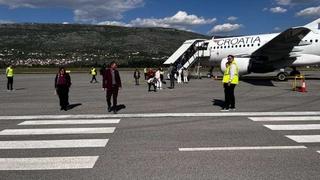 U Mostar sletio avion sa 140 putnika iz Bergama