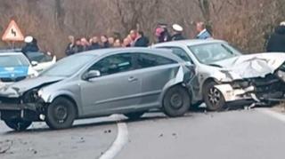 Teška saobraćajna nesreća u BiH: Tri osobe povrijeđene