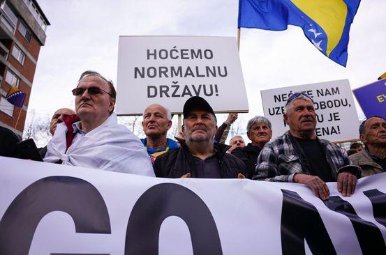 Protesti ispred zgrade OHR-a - Avaz