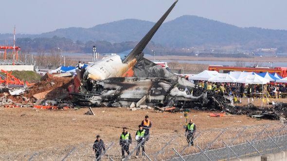 Avion se zapalio nakon udara u zid - Avaz